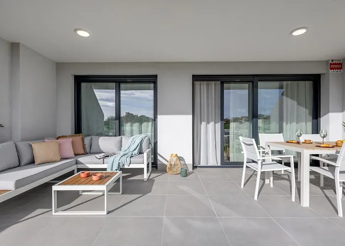 Sea Side Punta Prima Appartement *