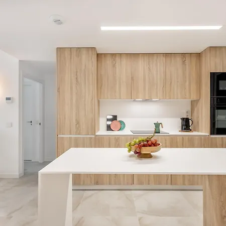 Sea Side Punta Prima By Valonia Апартаменты Торевьиа