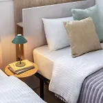 Sea Side Punta Prima דירה *